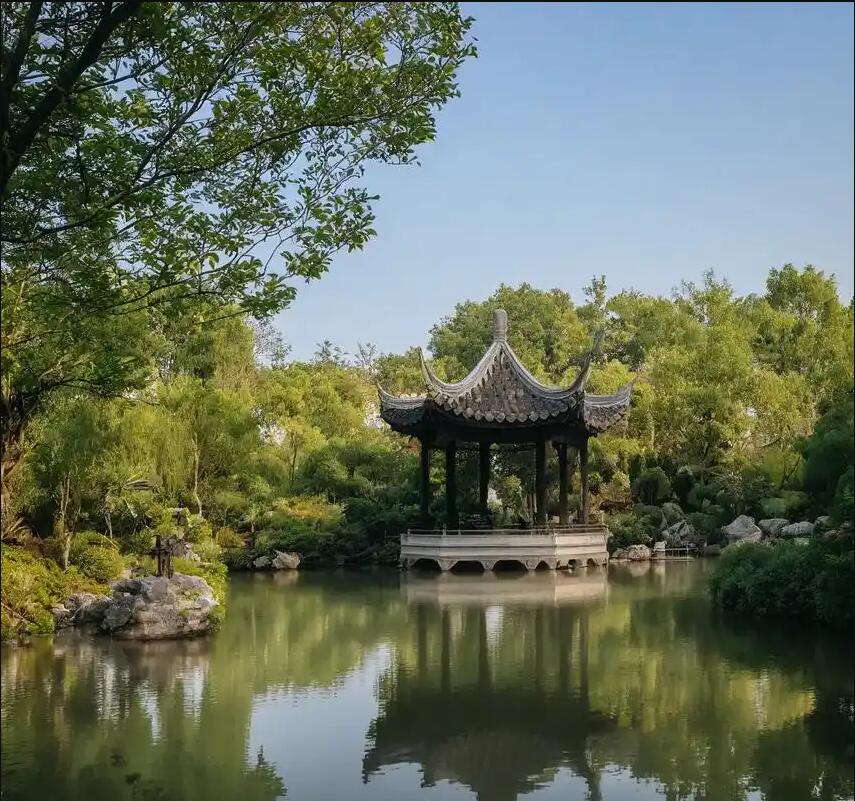 大庆龙凤向雪土建有限公司